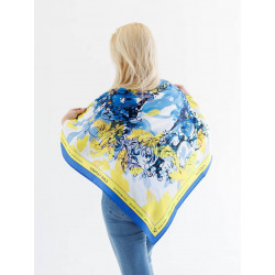 Scarf "Ukraine in a wreath" in the color Golden-Heavenly